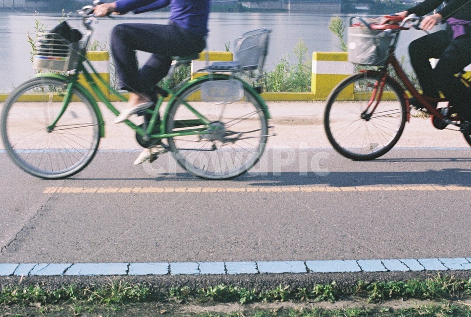 한강,자전거,도로,여름,여행,운동,스포츠,레저,운동,sports,leisure,exercise,건강,헬스웨어,헬스케어,healthware,health care,교통,교통수단,traffic,transportation