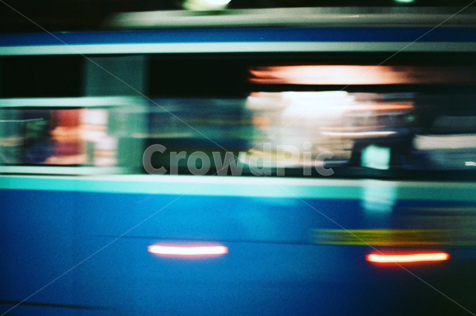 버스,빛,셔터스피드,bus,움직임,빠름,필름카메라,교통,교통수단,traffic,transportation