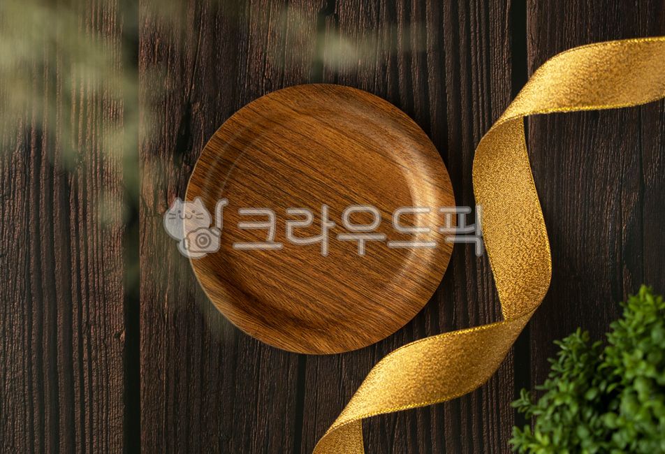 template,studio,natural,nature,display,concept,tree,emptied,brown,bowl,platform,sale,interior decoration,round,wooden stand,copy space,plant,wood,home kitchen,circle,Pedestal,object