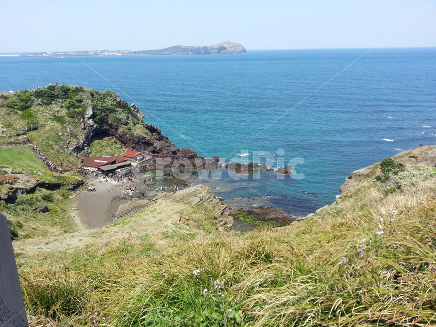 promontory,곶,nature,자연,outdoors,옥외,land,땅,water,물,shoreline,해안선,sea,바다,ocean,대양,자연,풍경,nature,landscape