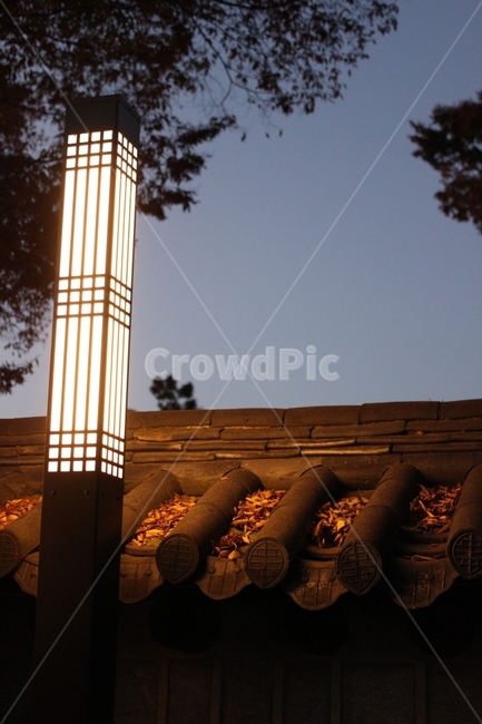 일몰,감성,담벼락,한옥마을,필름카메라,야경,밤,풍경,nightscape,night,landscape,한국전통,한국문화,korean traditional,korean culture,건축물,건물외관,exterior,building,structure,architecture,construction,brick,벽돌