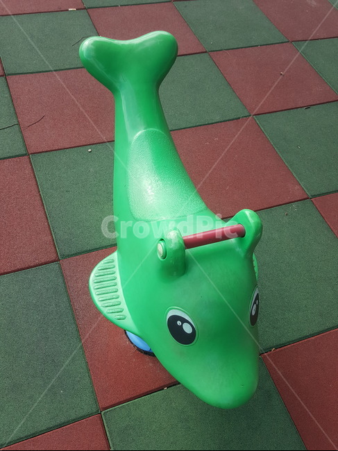 놀이터,시설물,놀이기구,어린이,물고기
