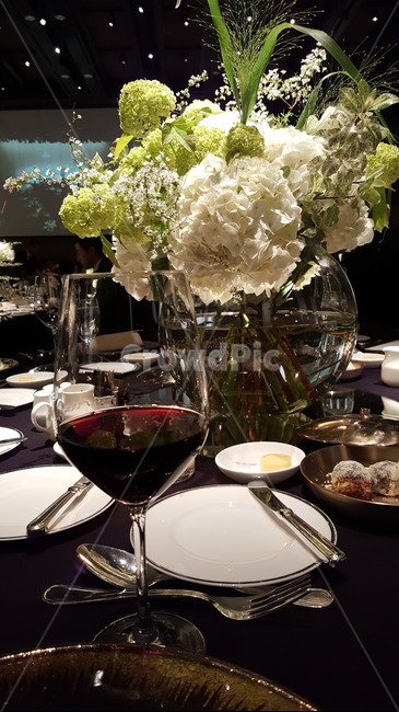 꽃,양초,와인잔,와인,화병,식탁,술,컵,wine,wineglasses,flowers