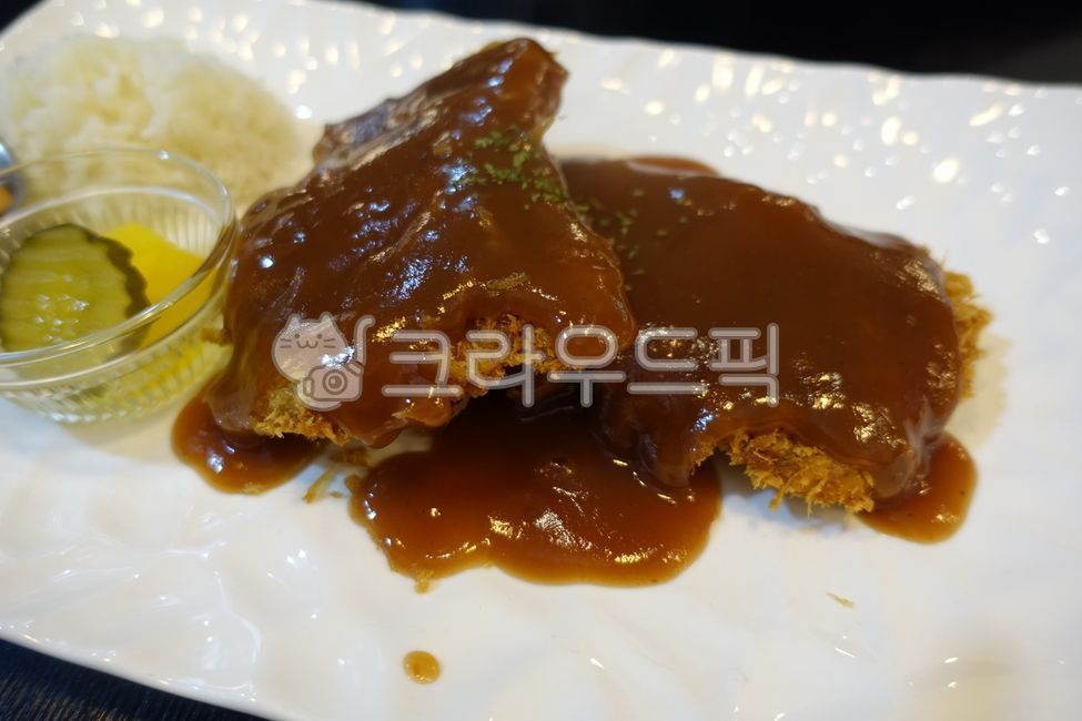 돈까스,tonkatsu,튀김,돈까스튀김,porkcutlet,cutlet,음식,요리,food