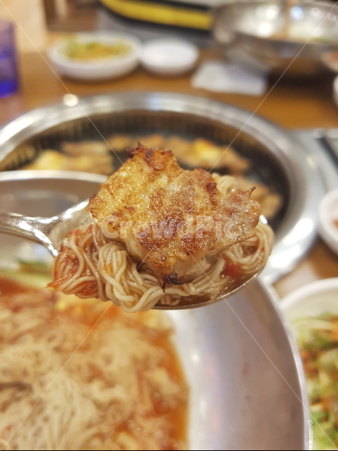삼겹살,냉면,고기,저녁밥,벌집삼겹살,음식,식재료,요리,food,cook,meal,dishes,food reserves