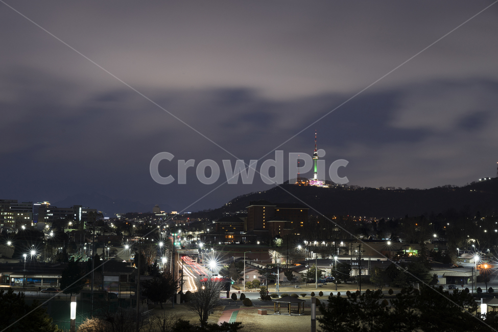 남산타워,야경,서울야경,타워,밤,서울,야경,밤,풍경,nightscape,night,landscape,랜드마크,landmark,tourist attraction,한국랜드마크,한국관광지,한국명소,korea landmark,korea tourist attraction,road,도로,urban,어반,town,도시,metropolis,중심지,city,시티,building,건물