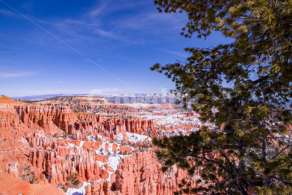 famous,america,bryce,brycecanyon,brycecanyonnationalpark,canyon,erosion,geology,hoodoo,landmark,landscape,national,nature,orange,park,red,rock,scenic,sky,snow,southwest,tourism,usa,utah,view,미국,유타,브라이스캐년,눈,겨울,자연,산