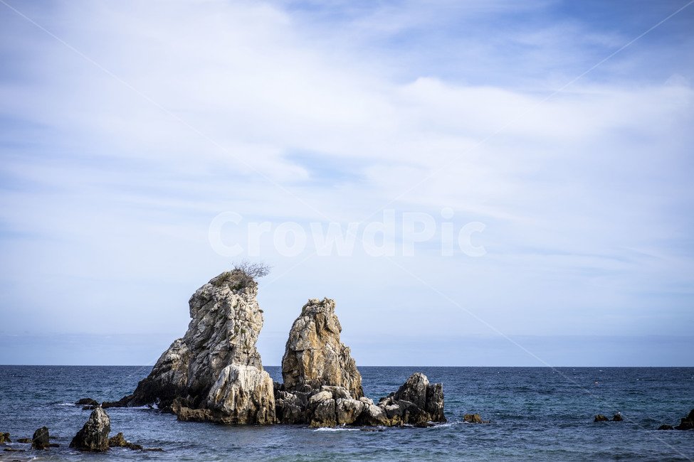 바다,해안선,바위,돌섬,수평선,자연,하늘,water,물,sea,ocean,자연,풍경,nature,landscape,한국자연풍경,한국자연경관,korea nature landscape