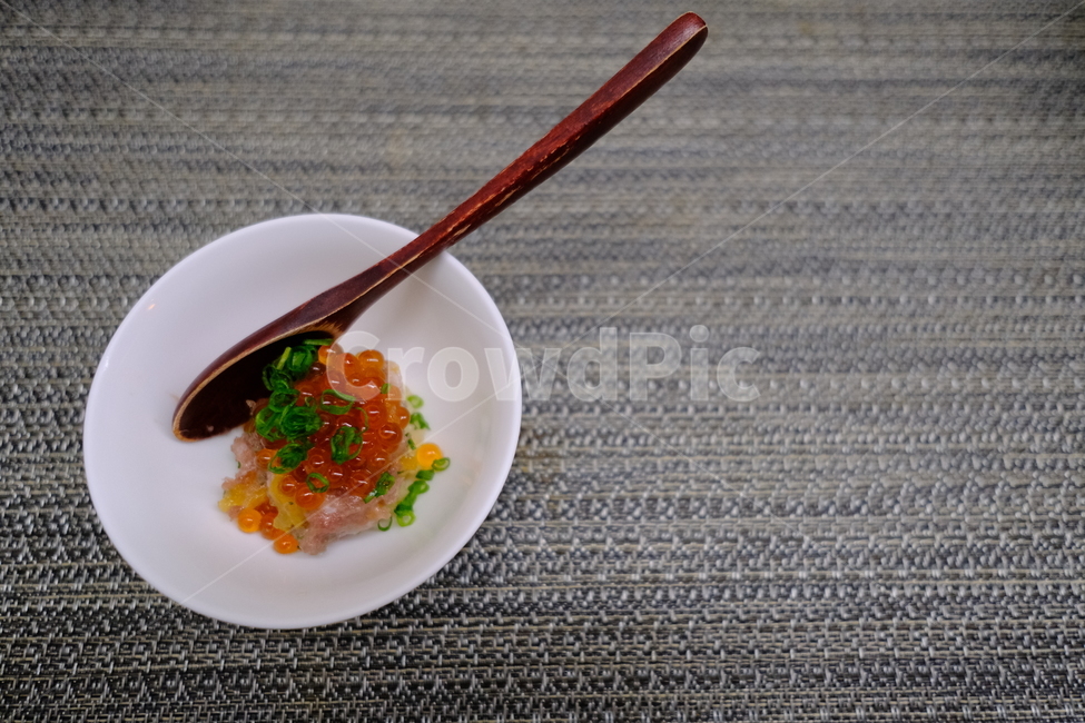 식사,요리,숟가락,회덮밥,회,음식,dish,food,식품,테이블보,음식,식재료,요리,food,cook,meal,dishes,food reserves,일식,일본음식,일본요리,Japanese food,Japanese dishes,Japanese meal,Japanese cook
