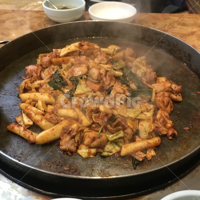 음식,닭갈비,닭고기,요리,매운음식,매운요리,매운식사,식사,밥,점심,저녁,아침,저녁밥,닭고기요리,닭요리,매운,뜨거운,따듯한,chicken,cook,맛있는,spicy,hugry,배고픈
