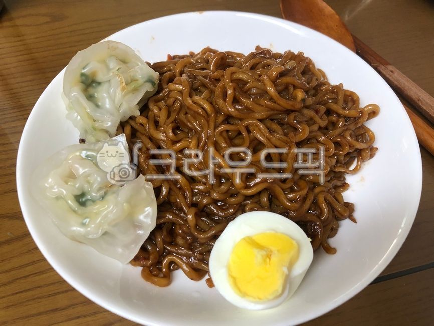 짜파게티,짜장면,계란,만두,음식,야식,고칼로리,한끼,인스턴트,black,noodle,egg,dumpling,kcal,instant,food