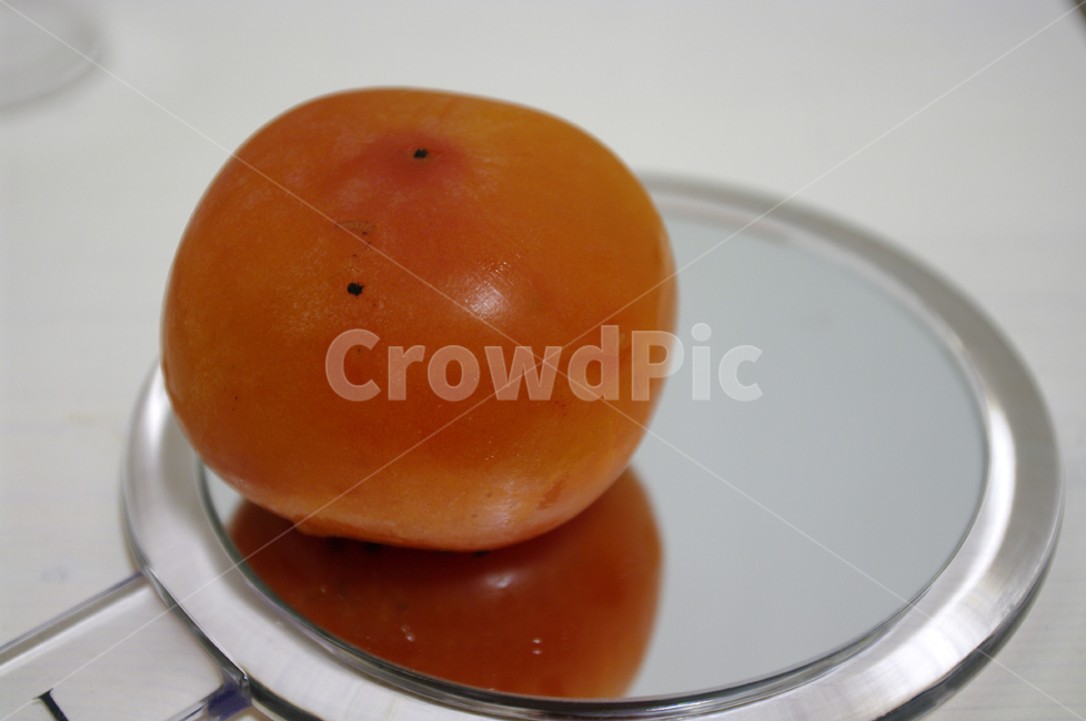 거울,과일,반영,홍시,mirror,음식,식재료,요리,food,cook,meal,dishes,food reserves,과일,열매,fruit