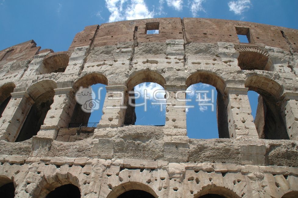 이탈리아,로마,콜로세움,유산,건축물,아크,원,경기장,원형경기장,고대,돌,italy,roma,colosseum,heritage,archaeological,colloseum,circle,architectural,arc,theater,coliseum,arch,round,stadium,ruin,sky,art,stone,ancient,amphitheater,history,gladiator,european,old,historic,rome,architecture,europe,landmark,building,arena,historical,view,culture,attraction,amphitheatre,outdoor,structure