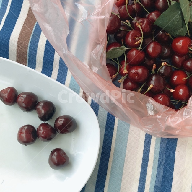 체리,터키체리,과일,식탁보,접시,cheery,fruit