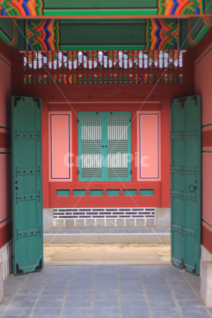 경복궁,궁궐,문,패턴,나무,한국문화,건축물,고궁,단청,처마,한국,민속,무늬,문양,서울,배경,궁,통로
