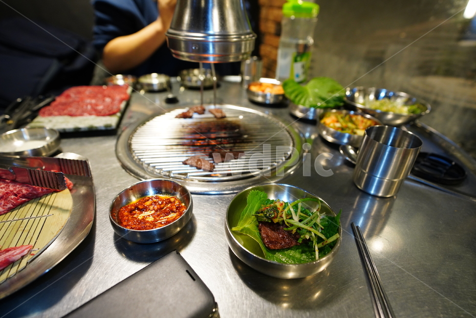 한우,구이,육류,육식,소고기,안주거리,안주,먹거리,음식,food,한식,음식,식재료,요리,food,cook,meal,dishes,food reserves,육류,고기,meat,한식,한국음식,한국요리,korean food,korean dishes,korean meal,korean cook