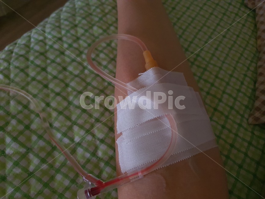 링거,링겔,병원,응급실,간호,입원,건강,아픔,질병,의료,의학,hospital,medical,환자,손,수액,신체일부,병,주사,ringer,팔,영양제,감기,독감,포도당,clinic,신체일부,몸,body,의료,의학,병원,medical,hospital,clinic