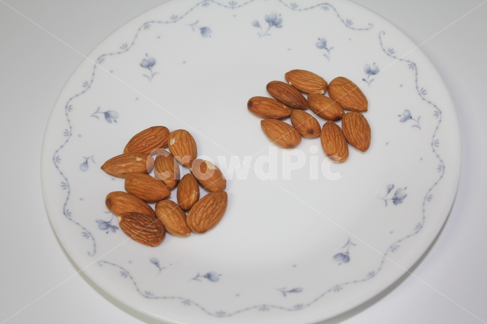 견과류,아몬드,호두,음식,식재료,음식,식재료,요리,food,cook,meal,dishes,food reserves,콩류,견과류,beans,pulse,nuts,dry fruits