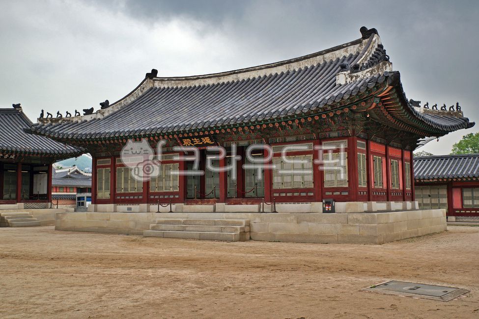 경복궁,연생전,침전,전각,법궁,북궐,궁궐,조선시대,한국전통,한국문화,korean traditional,korean culture,랜드마크,landmark,tourist attraction,한국랜드마크,한국관광지,한국명소,korea landmark,korea tourist attraction,건축물,건물외관,exterior,building,structure,architecture,construction