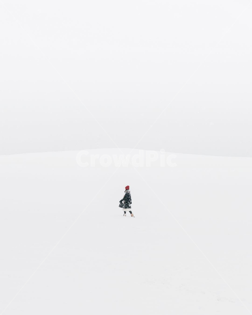 person,사람,human,인간,눈,설경,여자,snow,겨울,계절,winter,season,사람,인물,인간,human,person,여성,여자,woman,female,lady