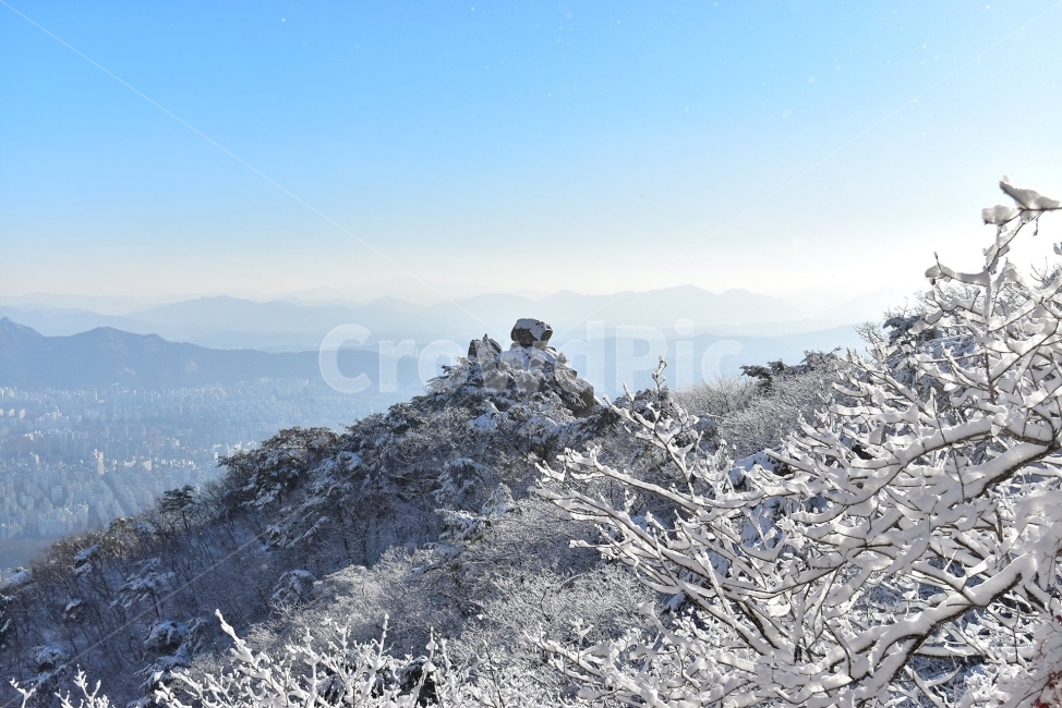 북한산,국립공원,설산,설경,눈,눈꽃,서울,도심지,명산,겨울,여행,국내여행,Seoul,Korea,National,Park,풍경,크리스마스,성탄절,화이트크리스마스,winter,눈꽃풍경,사진,비경,겨울,계절,winter,season,자연,풍경,nature,landscape,한국자연풍경,한국자연경관,korea nature landscape,outdoors,옥외,ice,얼음