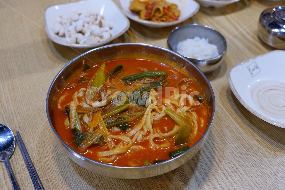 육칼국수,육칼면,칼국수,육개장,해장,음식,식사,칼칼,얼큰,면류,면요리,noodles