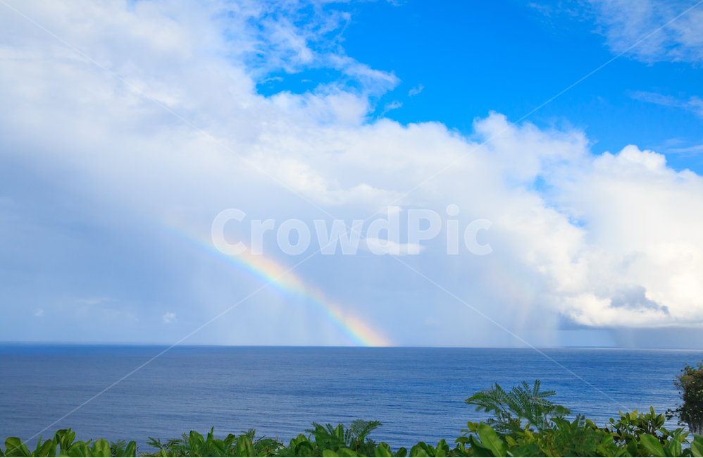 atmosphere,shower,color,backdrop,reflection,nature,white cloud,scenery,scenic,water,sea,marine,cloud,rainbow,horizon,beautiful,ocean,refraction,light,background,natural phenomenon
