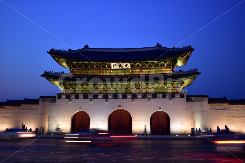 광화문,저녁,고궁,한국적인,광화문거리,야경,밤,풍경,nightscape,night,landscape,랜드마크,landmark,tourist attraction,한국전통,한국문화,korean traditional,korean culture,architecture,건축물,pagoda,탑,worship,예배,building,건물,shrine,신사