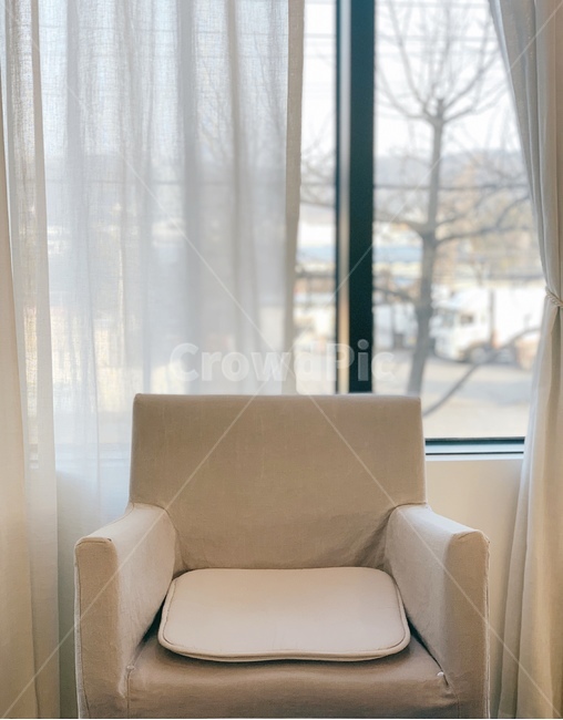 furniture,가구,chair,의자,armchair,안락의자,인테리어,카페,cafe,분위기,감성