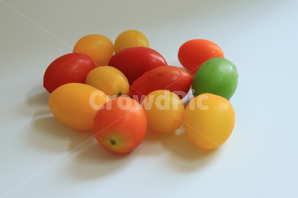 fruit,과일,토마토,tomato,방울토마토,열매,신선함,음식,food,야채,vegetables,노랑토마토,초록토마토,다이어트,dite,비타민,건강,미니,vitamin,작은토마토,채소,야채,vegetables