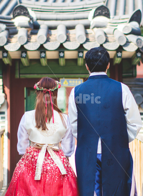 화관,커플,다정,연인,사랑,couple,love,한복,창경궁,궁궐,궁전,돌다리,한옥,한국전통,전통의상,장미,사람,인물,인간,여성,여자,연출,컨셉,female,koreantraditional,hanbok,뒷모습,human,sensible,감성,apparel,clothing,웨딩,한복,한국전통의상,hanbok,korean traditional clothes,사람,인물,인간,human,person,연인,커플,사랑,lover,couple
