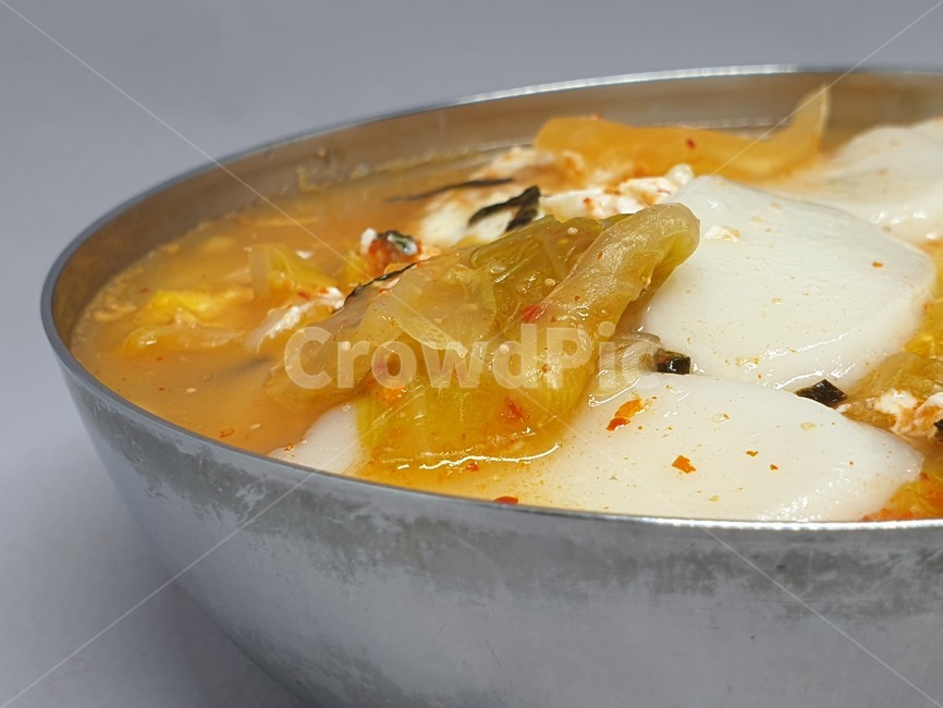 떡국,끼니,한끼,한그릇,요리,조리,메뉴,한국요리,전통요리,명절요리,koreafood,그릇,스댕그릇,meal,dish,사물,오브젝트,object,음식,tteokguk,ricecakesoup,레시피,맛있는,recipe,국물,김치,떡,cook,식기,bowl,식사,한국음식,명절음식,전통음식
